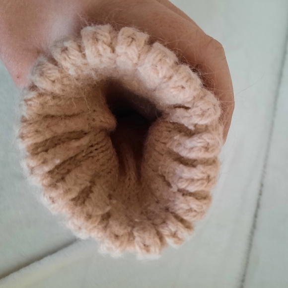 Wool blend multi-color fuzzy knit geometric pattern winter mittens - Picture 10 of 10